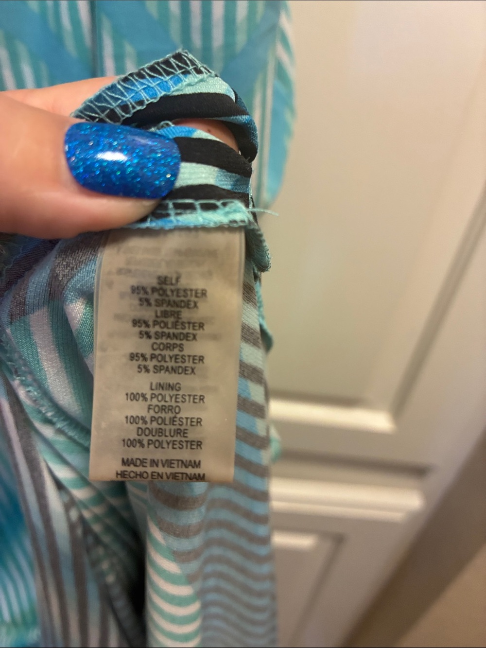 Vince Camuto Sleeveless Ombre Chevron Maxi Dress in Teal and Navy - Picture 9 of 10